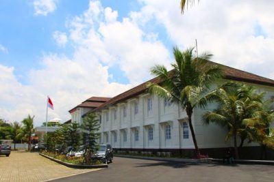 le semar hotel serang