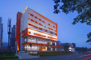 Starlet Hotel BSD City Tangerang 1 starlet hotel bsd city tangerang